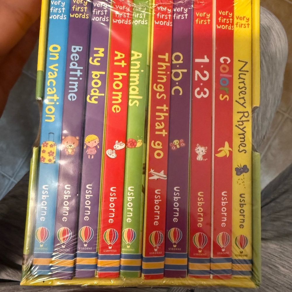 Born Usborne First Words Book Set - Learning Collection - Picture 9 of 9